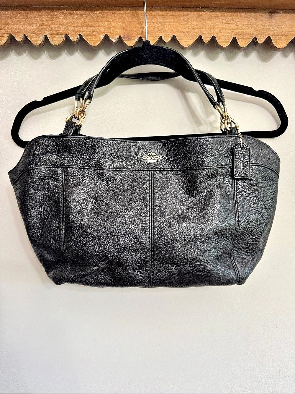 Authentic COACH Lexy F28997 Black Pebble Leather Shoulder Handbag